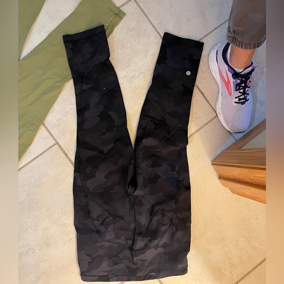 Brand new lululemon size 6 swift speed crop 21 inch pants - Picture 1 of 10